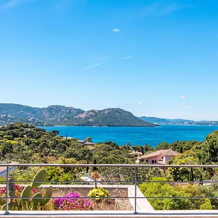 Cala Rossa Di Villa *