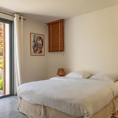 Cala Rossa Di Villa *