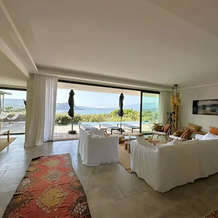 Cala Rossa Villa
