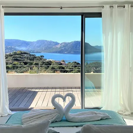 Villa Cala Rossa Lecci