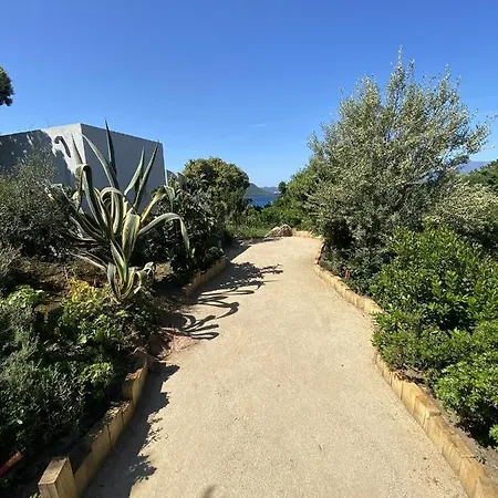 Villa Cala Rossa *